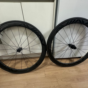 뉴 에어로 엑스 40mm 튜블러(시마노) 팝니다.