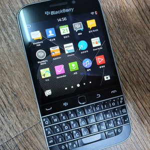 BlackBerry Classic Q20 휴대폰16GB