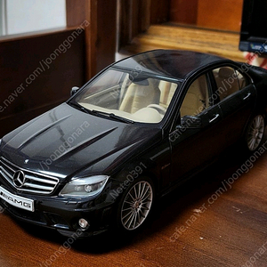 1:18 오토아트 c63 블랙 무하자 다이캐스트팝니다.