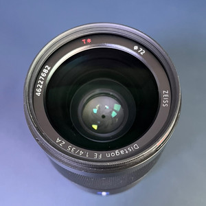 소니 35mm f1.4 ZEISS