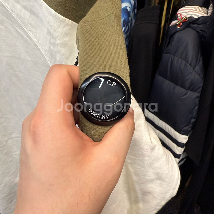 [L사이즈]CP컴퍼니 슬리브 맨투맨--1