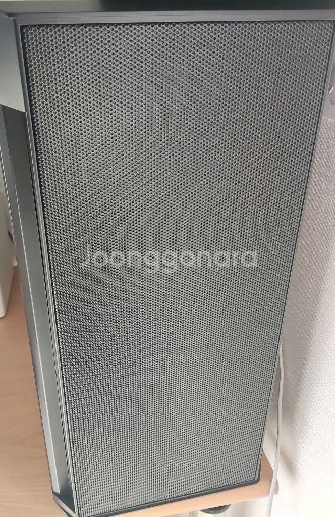 게이밍 컴퓨터 9800x3d 5080 데스크탑--0
