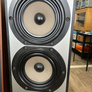B&W DM330 스피커 팝니다.