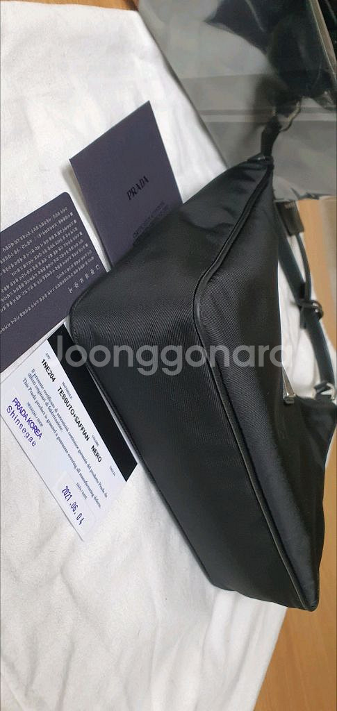 프라다 호보백 리에디션 가죽핸들 정품S급(보증서O)--5
