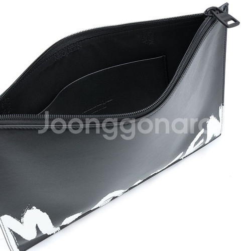 알렉산더맥퀸 공용 클러치백 그래피티로고 5604721N--2
