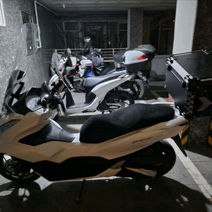 PCX125 21년식 낮은 키로수