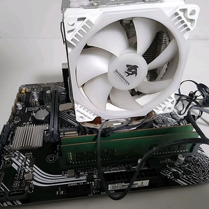 10700k 공랭쿨러 ddr4 32gb 팝니다.