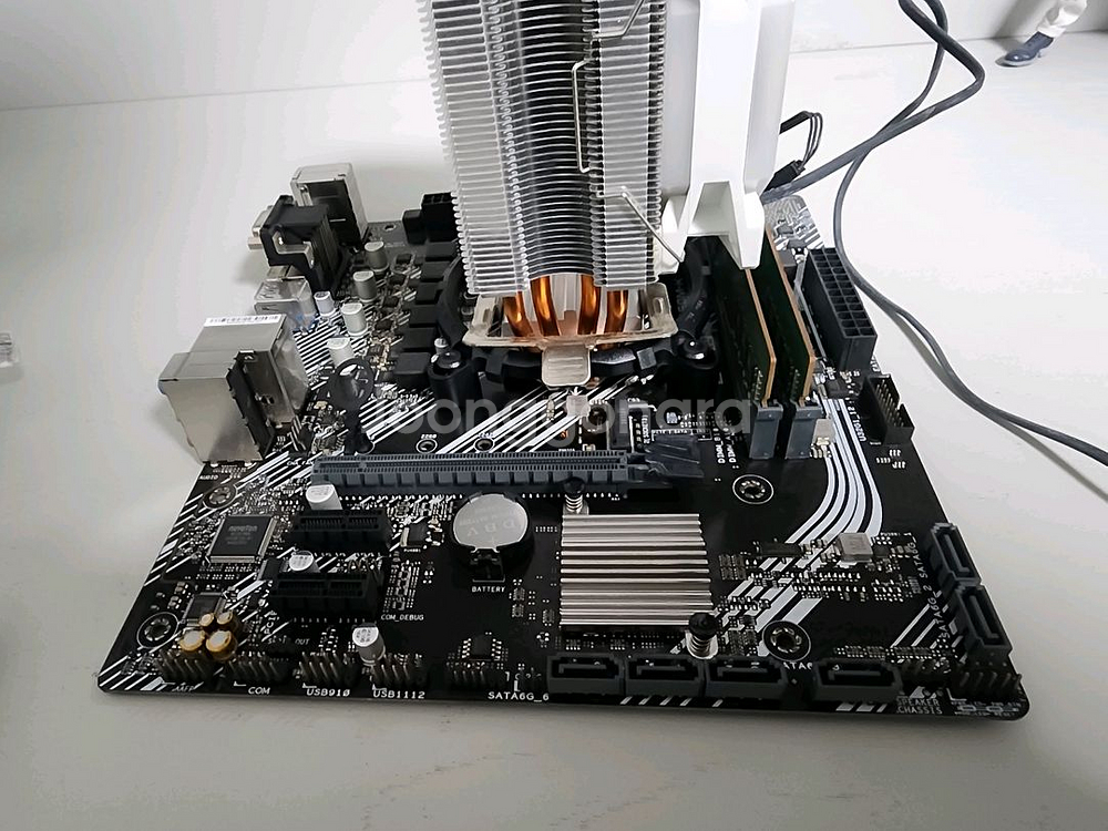 10700k 공랭쿨러 ddr4 32gb 팝니다.--1