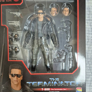 mafex no.174 마펙스 터미네이터 1 T-800