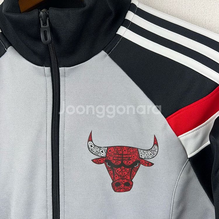 아디다스 x NBA 시카고 불스 트랙탑 저지 95--1