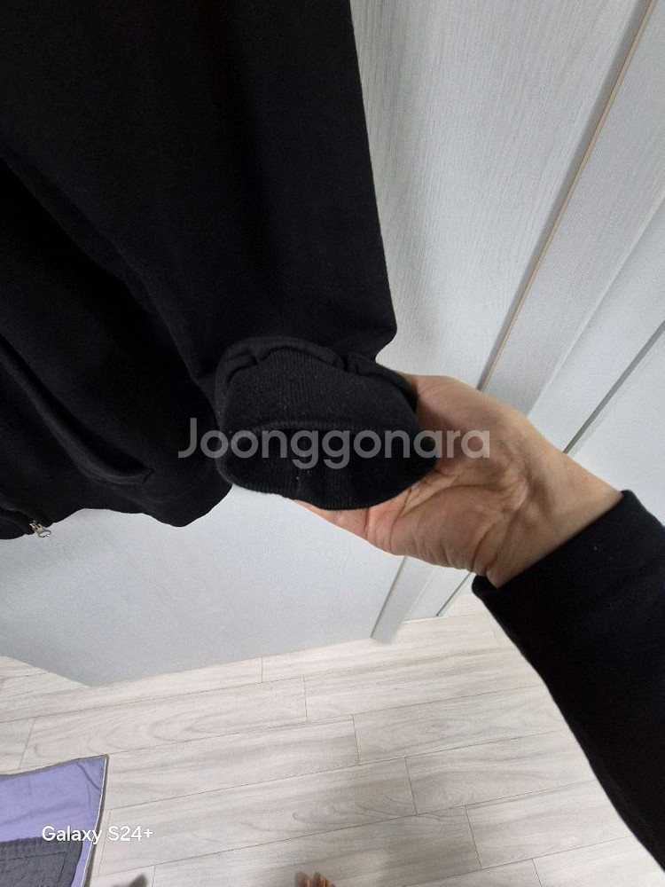 넘 이쁜 블랙 후드 집업 105 (상태최상)--2