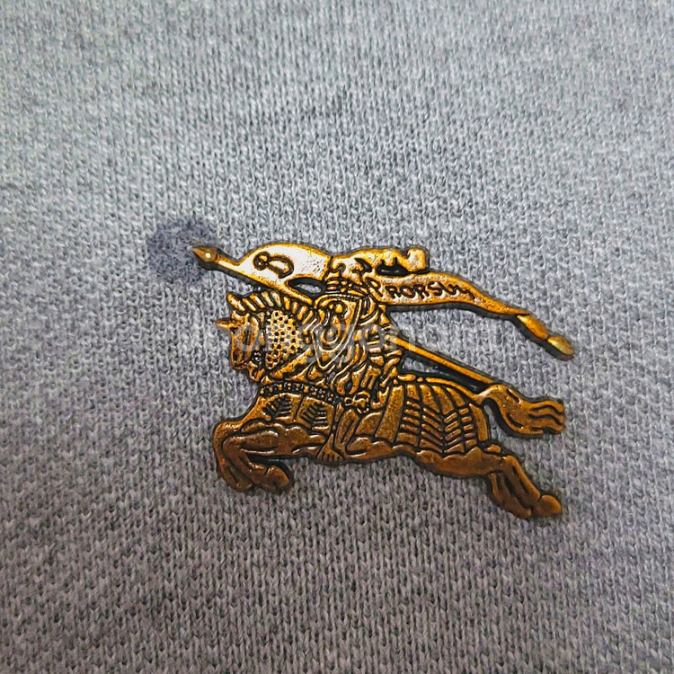 버버리 반팔티셔츠 철재기마상--1
