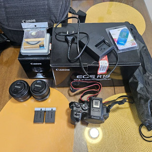 캐논 r10 18-45번들 + rf50 1.8 풀세트