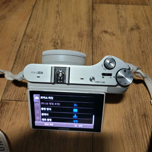 삼성 미러리스 nx300m 부품용 팝니다.