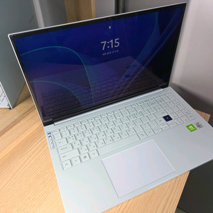 삼성 갤럭시북 이온 NT950XCJ-X78 노트북