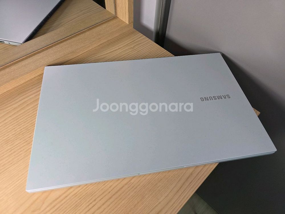 삼성 갤럭시북 이온 NT950XCJ-X78 노트북--1