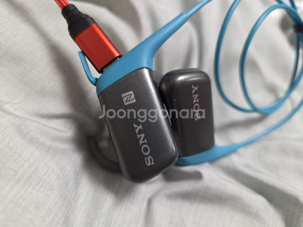소니 MDR-AS600BT 작동품 택포--4