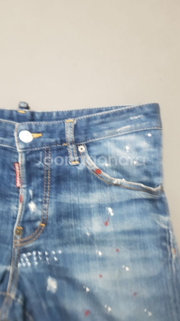 [30] 정품 디스퀘어드2 레드탭더티오일 워싱 반바지--3