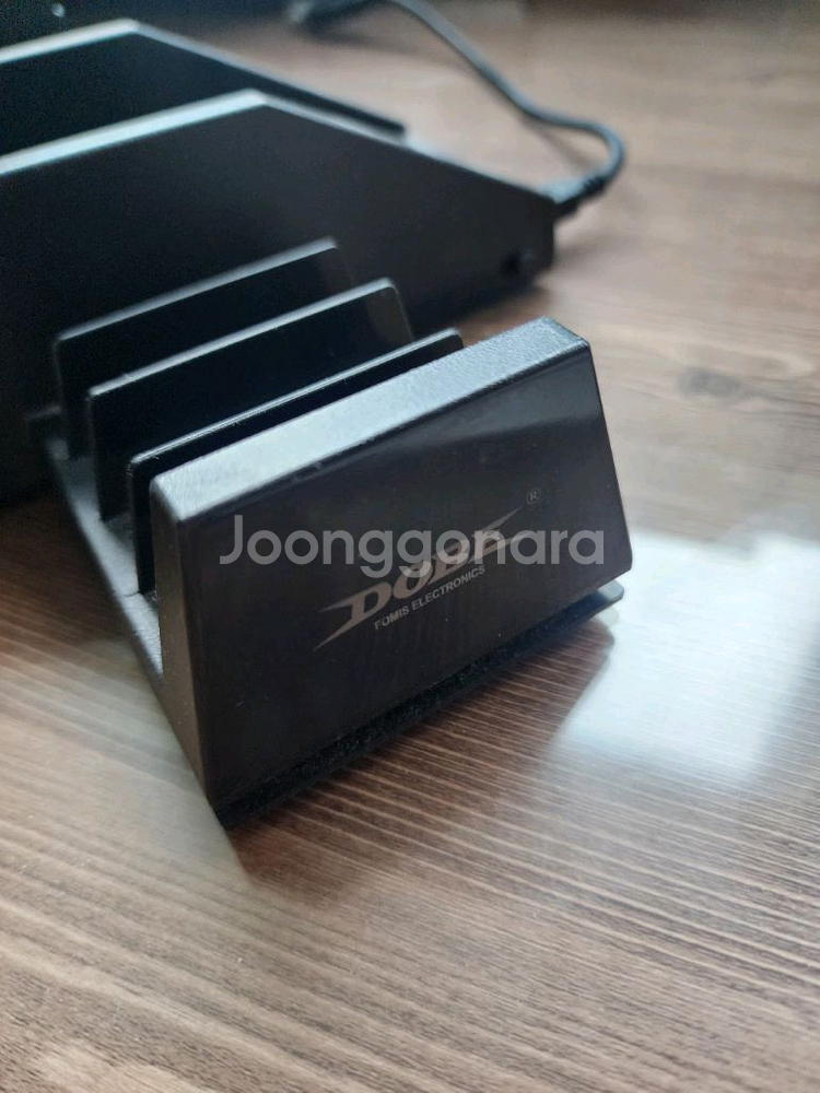 DOBE 플레이스테이션4pro 거치대 판매합니다.--3