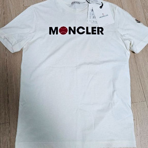 몽클레어 정품 반팔 티셔츠 S-M