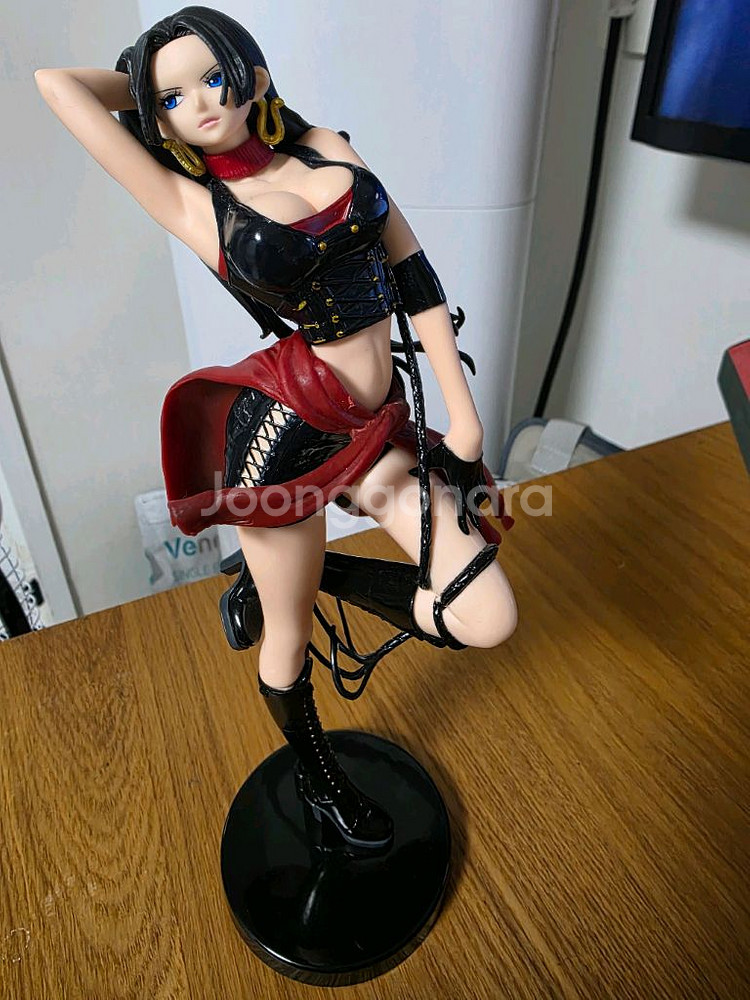 원피스 헨콕 피규어 팝니다! (내용 읽어주세요!)--0