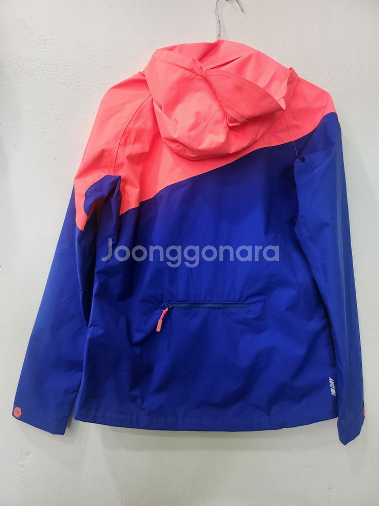 뉴발란스 여성 바람막이 90--1