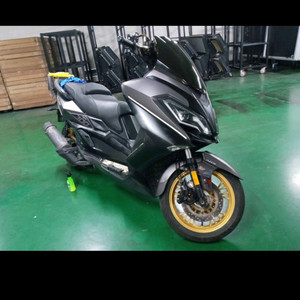 300cc 스쿠터 판매 pcx 포르자 존테스 nmax