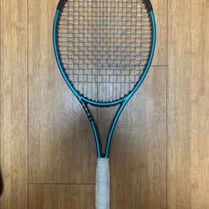 테니스 울트라 라켓 305g 헤드97 그립 3