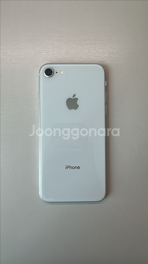 아이폰 8 64gb--1