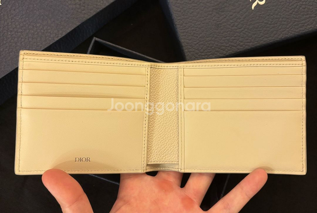 [새상품급/당일배송] 디올 오블리크 그래피티 반지갑--2