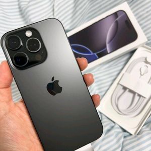 아이폰16pro 블랙 티타늄