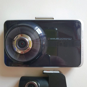 QXD950 아이나비 블박 팝니다 녹화가능 터치불량