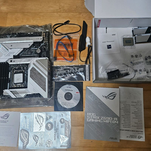 12900KF+Z690 Rog STRIX D4 팝니다