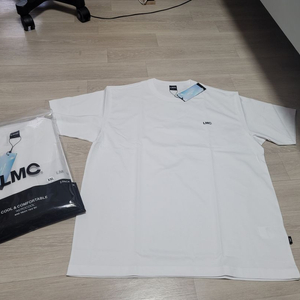 LMC 반팔티 AEROCOOL S OG TEE 화이트