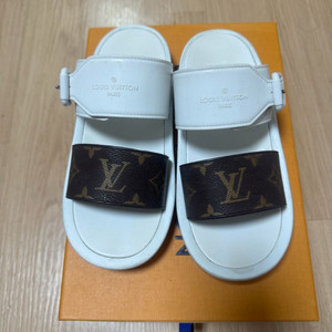 루이비통 젤리 슬리퍼 36 230 235