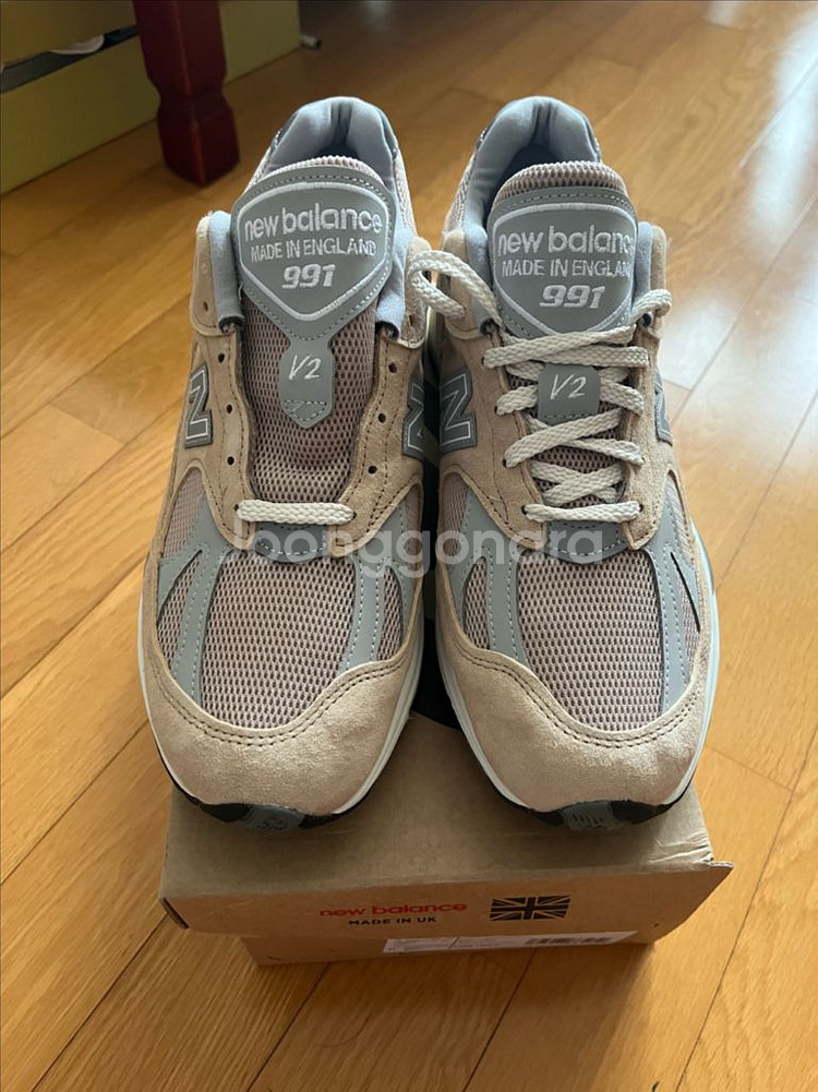 뉴발란스 991 V2 스니커즈 새상품 270 베이지--1