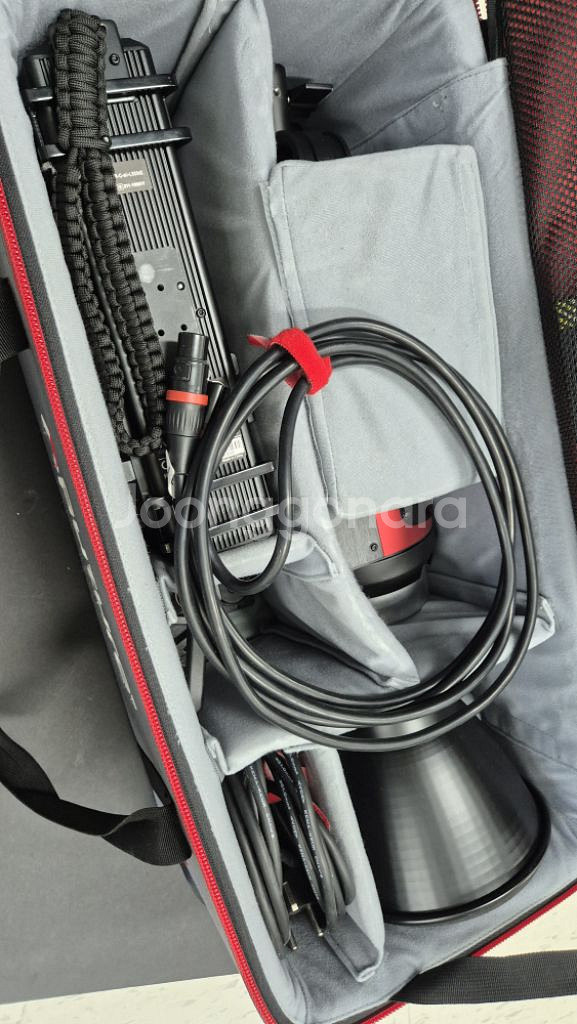 (조명)어퓨쳐 COB 300d II + 라이트돔 II--1