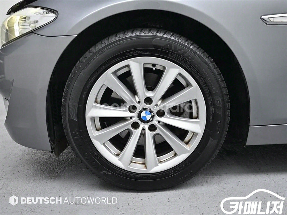 [BMW]5시리즈 (F10) 520d 판매--5