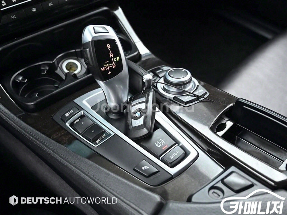 [BMW]5시리즈 (F10) 520d 판매--9