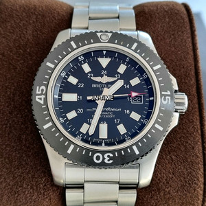 브라이틀링 슈퍼오션 스페셜 검판 44mm Y17393