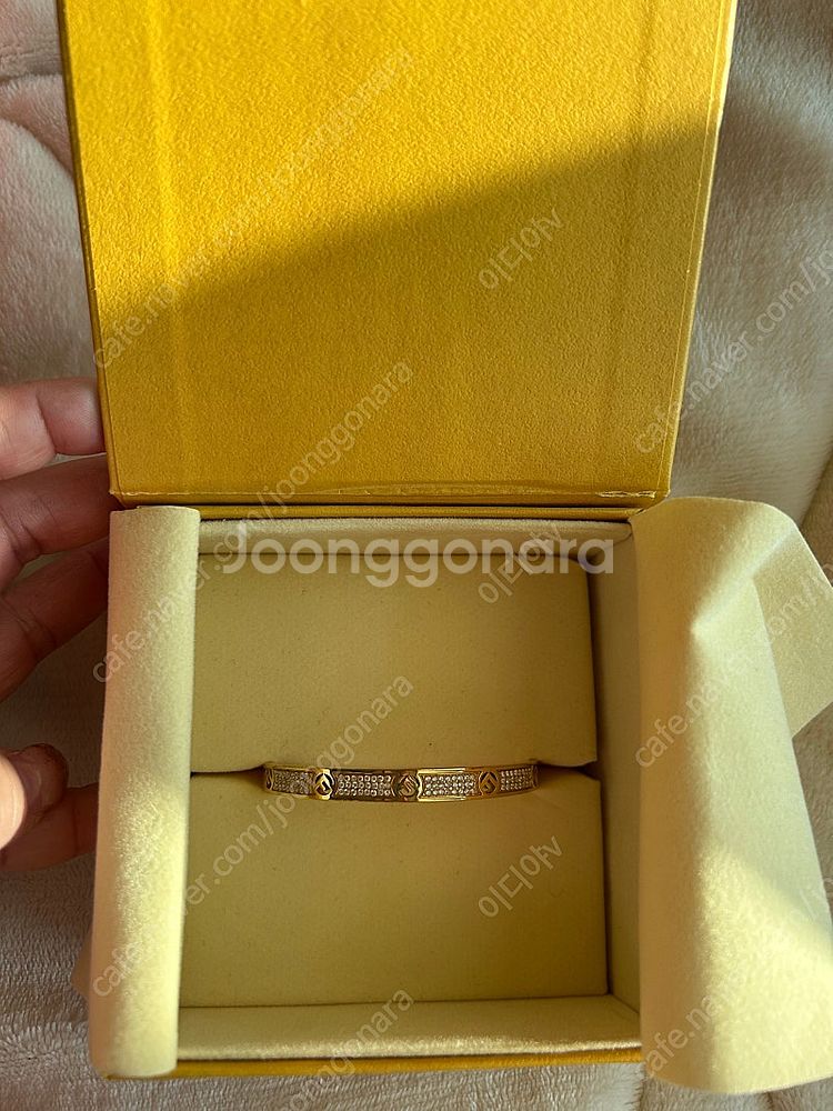 (정품) 펜디,까르띠에,페라가모,발렌티노 악세사리 5종--0