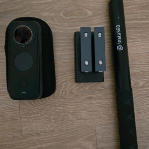 인스타360 one x2 판매합니다.