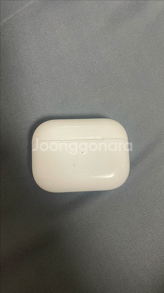 에어팟 프로 (8핀) 입니다--0