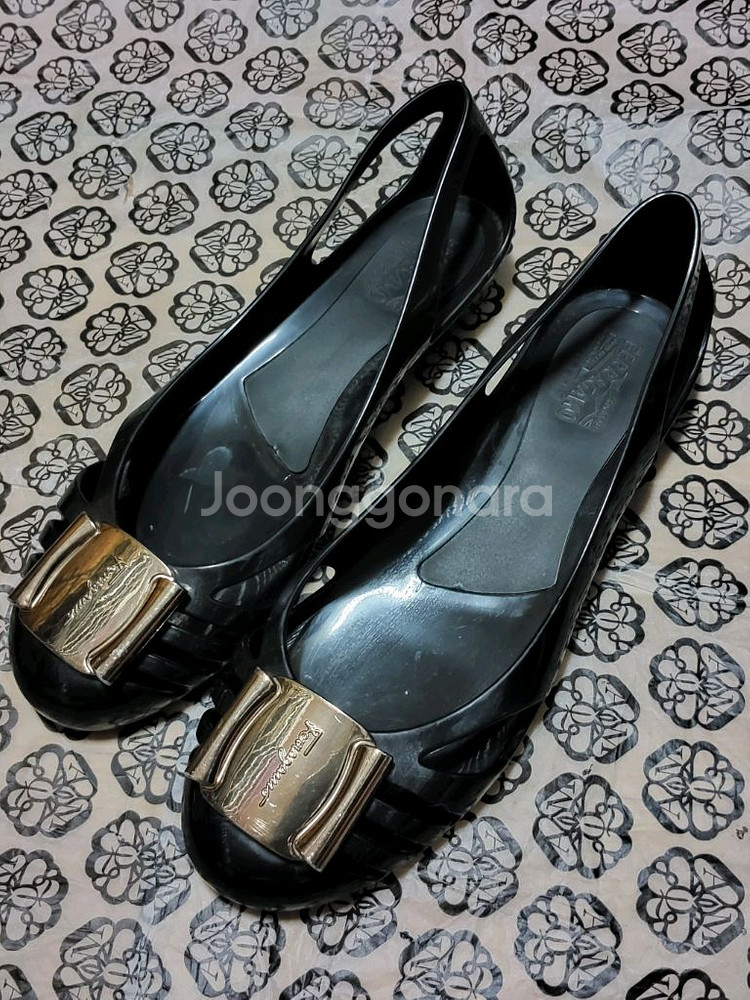 페레가모 (FERRAGAMO)버뮤다 젤리슈즈8(정품)--0