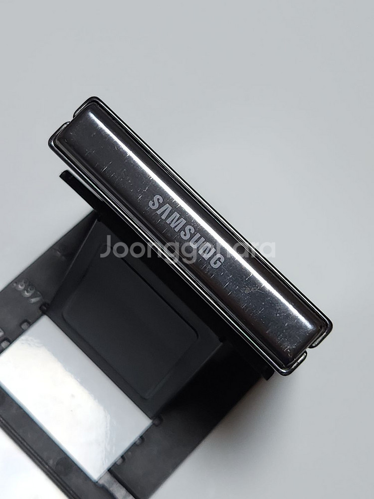 갤럭시Z플립5 256G 블랙 공기계 51895--5