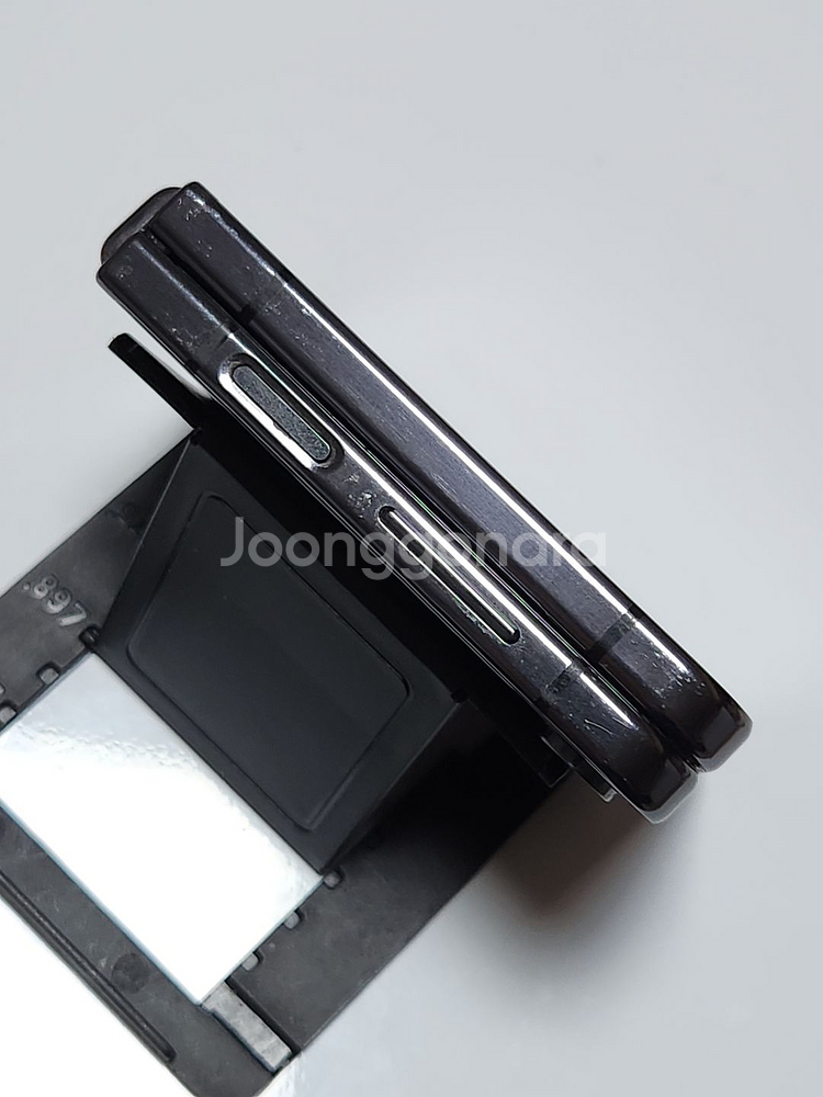 갤럭시Z플립5 256G 블랙 공기계 51895--7