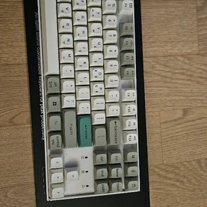 키크론 k8 pro se 쉘 화이트 유무선 키보드