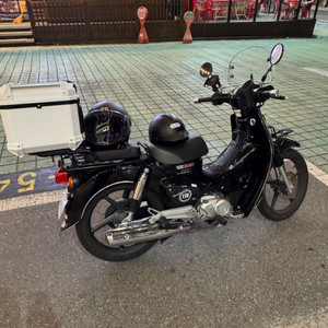 슈퍼커브 24년식 12000km