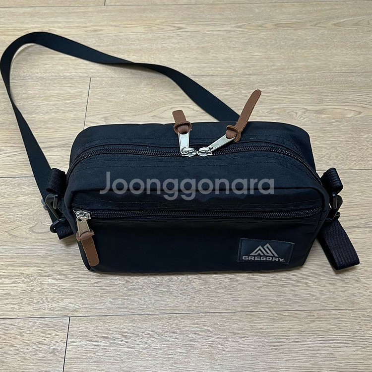 그레고리 CLASSIC BAGS 패디드 숄더 파우치 M--1
