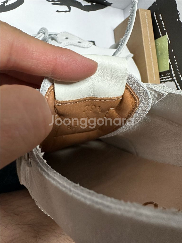 부테로 카레라 39.5사이즈 새상품--1